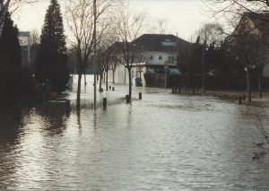 Hochwasser beim Bootshaus