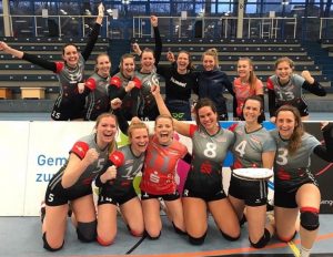 Die 1. Damenmannschaft der Volleyballabteilung (Foto: Niclas Schlüter)