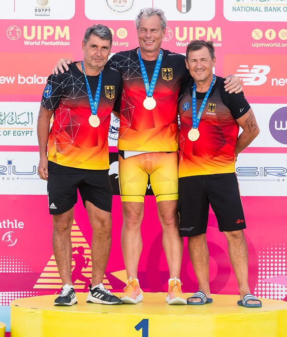 2 x Gold und 1 x Bronze für Hans-Jörg Kuck bei den Weltmeisterschaften im Biathle und Triathle