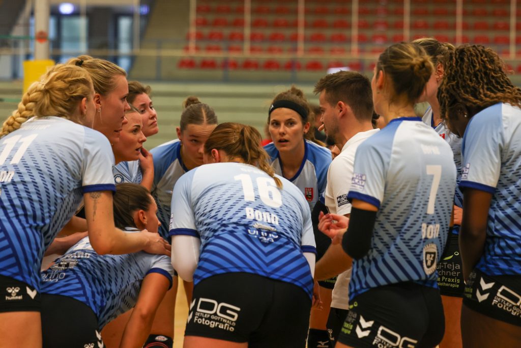 Aufsteigerinnen wollen Spitzenreiter ärgern