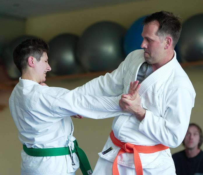 Nervendruck-u-Handbeugehebel (Foto: Jan T. Taufer)